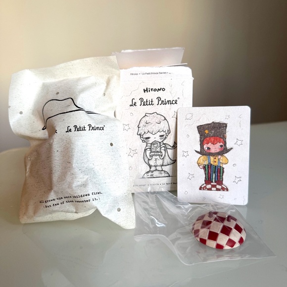Authentic Pop Mart Hirono x Le Petit Prince - Conceited Man - Picture 1 of 9